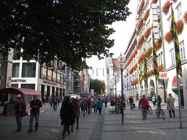 20110922de38
