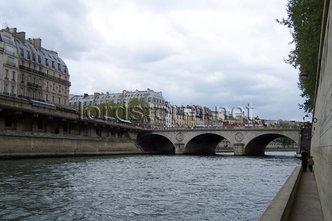 20060429fr06